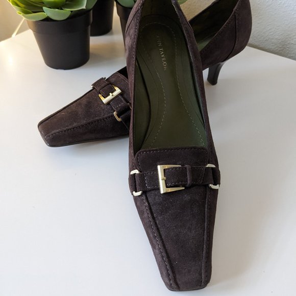 ANN TAYLOR- Brown Suede Pump with Brass Buckle - Picture 1 of 6